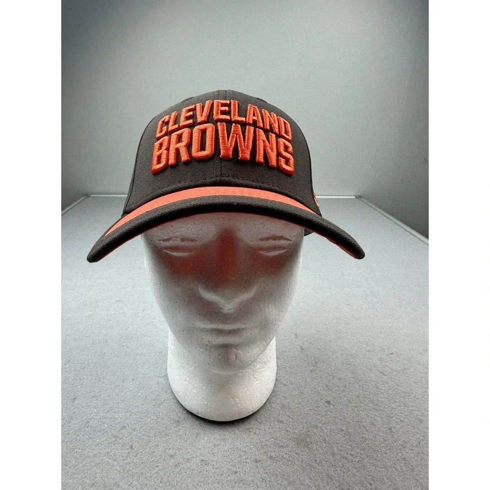 New Era Cleveland Browns Classic 39THIRTY Stretch Flex Fit Hat‎ M/L